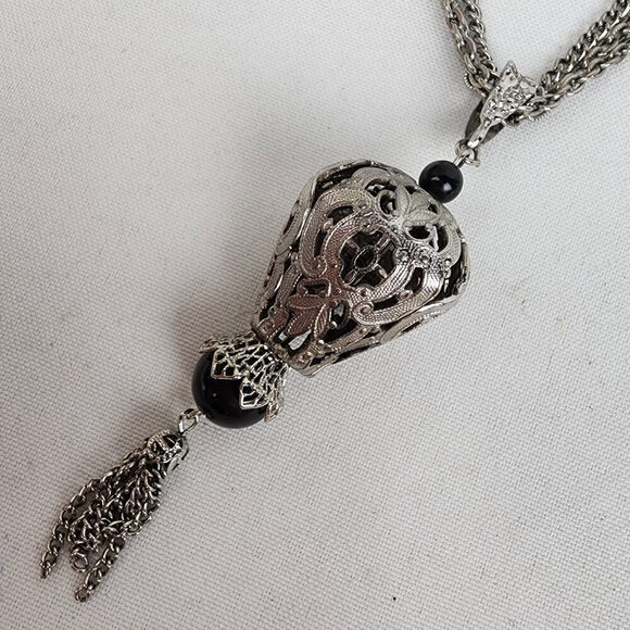 Vintage Silver Tone Pendant Fringe Chain Necklace - Picture 3 of 8